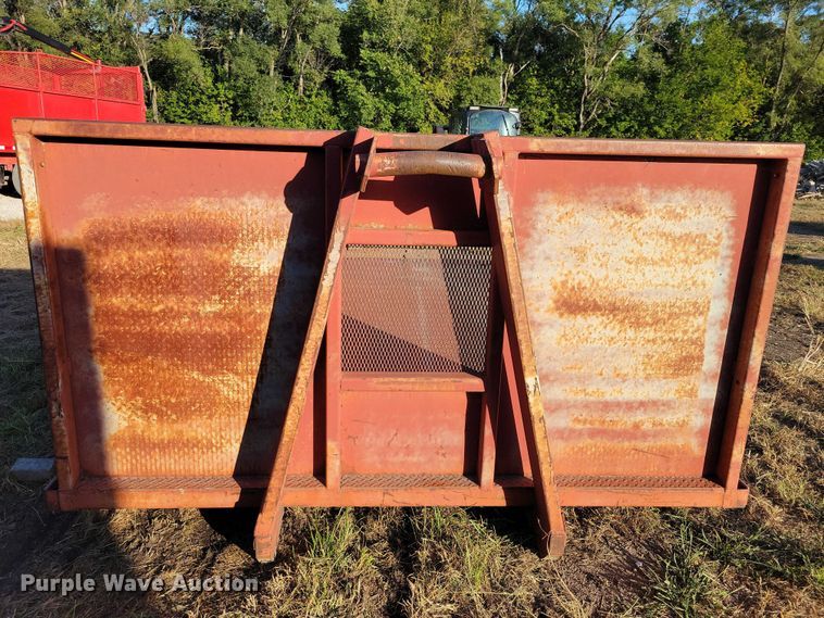 image for item EA2640 1998 Ford F800 hook lift truck