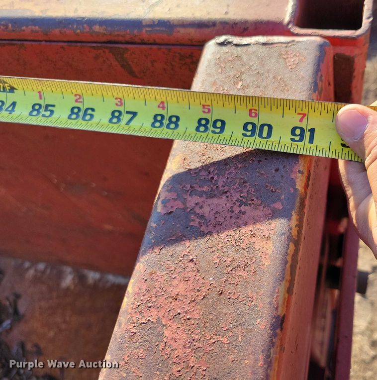 image for item EA2640 1998 Ford F800 hook lift truck