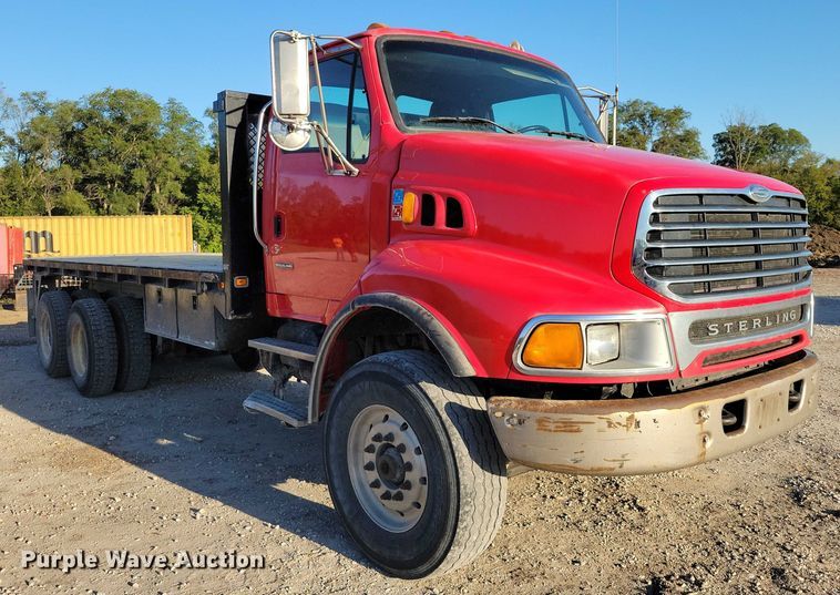 image for item EA2641 2007 Sterling LT8500 dump flatbed truck