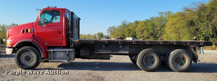 image for item EA2641 2007 Sterling LT8500 dump flatbed truck