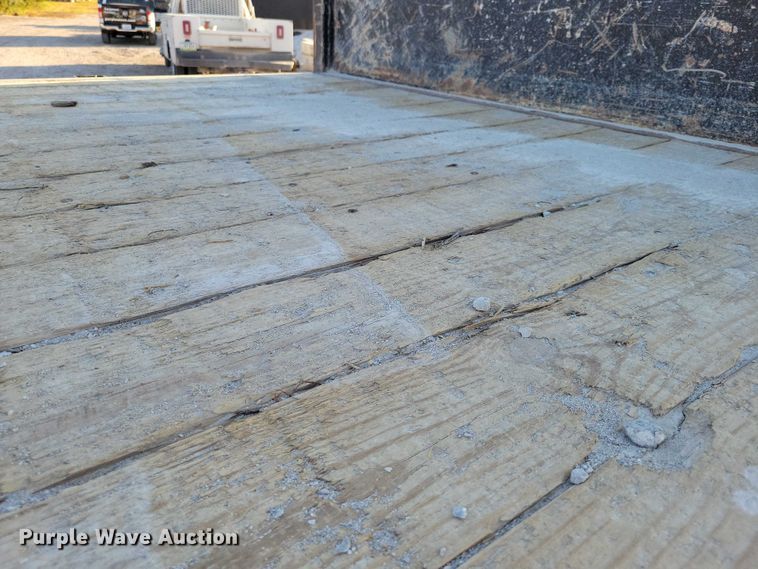 image for item EA2641 2007 Sterling LT8500 dump flatbed truck