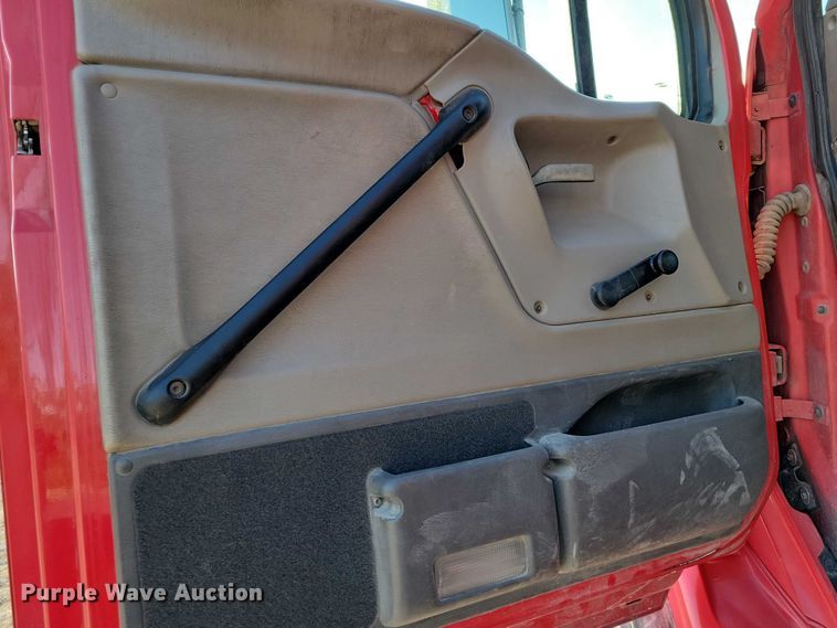 image for item EA2641 2007 Sterling LT8500 dump flatbed truck