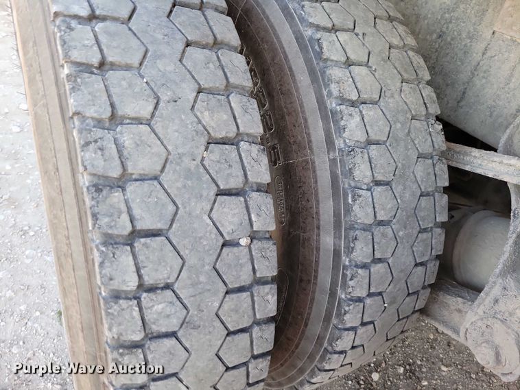 image for item EA2641 2007 Sterling LT8500 dump flatbed truck