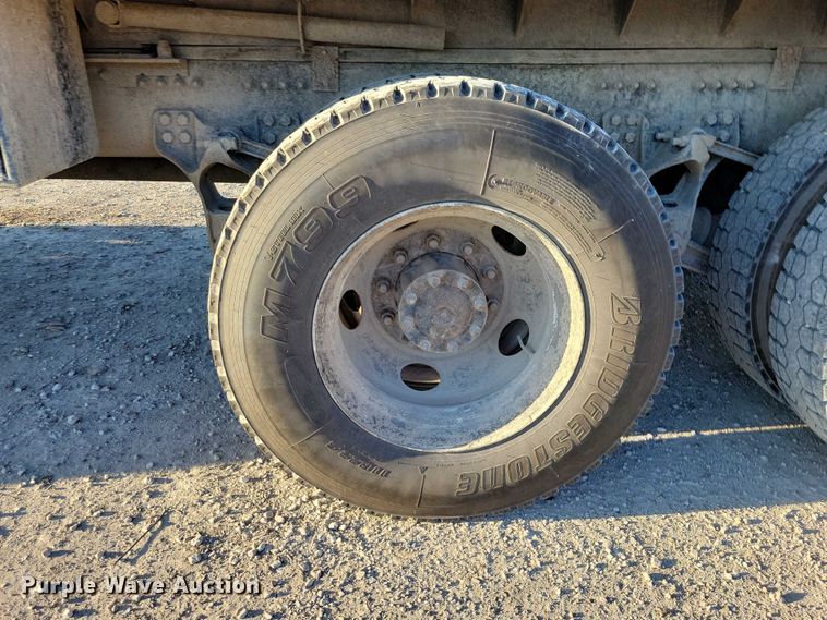 image for item EA2641 2007 Sterling LT8500 dump flatbed truck