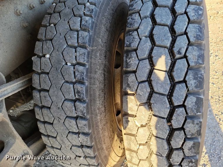 image for item EA2641 2007 Sterling LT8500 dump flatbed truck