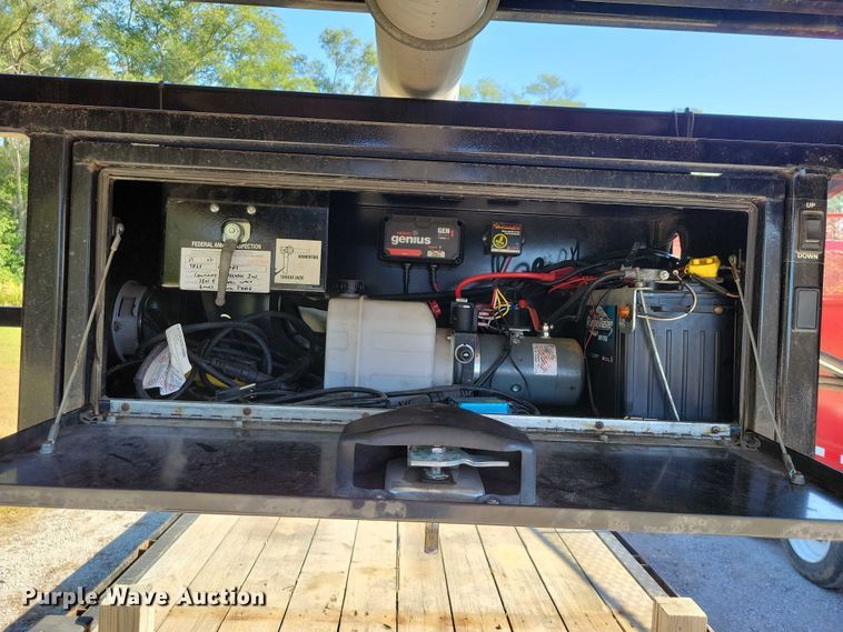 image for item EA2644 2019 Midsota tilt deck equipment trailer