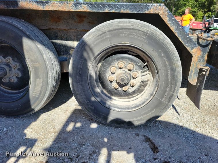 image for item EA2644 2019 Midsota tilt deck equipment trailer