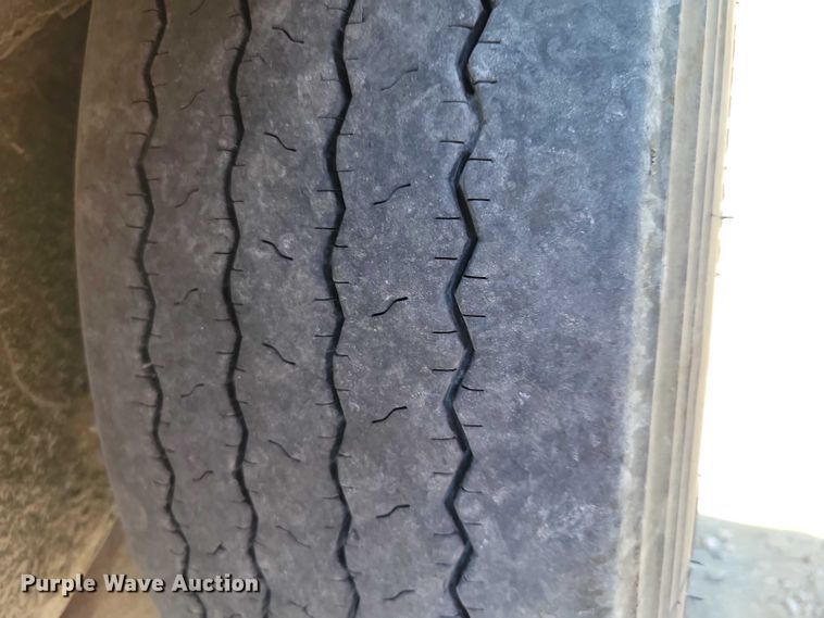 image for item EA2644 2019 Midsota tilt deck equipment trailer