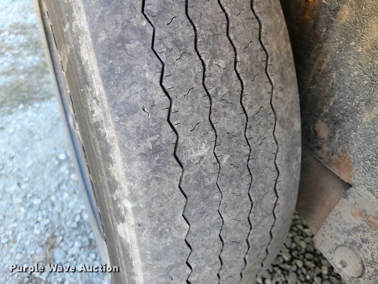 image for item EA2644 2019 Midsota tilt deck equipment trailer