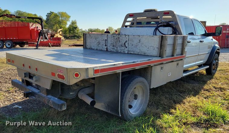 image for item EA2646 2017 RAM 5500 Crew Cab flatbed truck