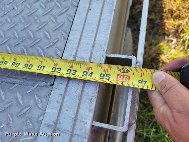 image for item EA2646 2017 RAM 5500 Crew Cab flatbed truck