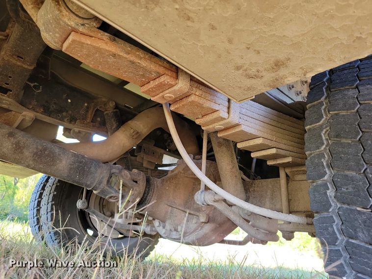 image for item EA2646 2017 RAM 5500 Crew Cab flatbed truck