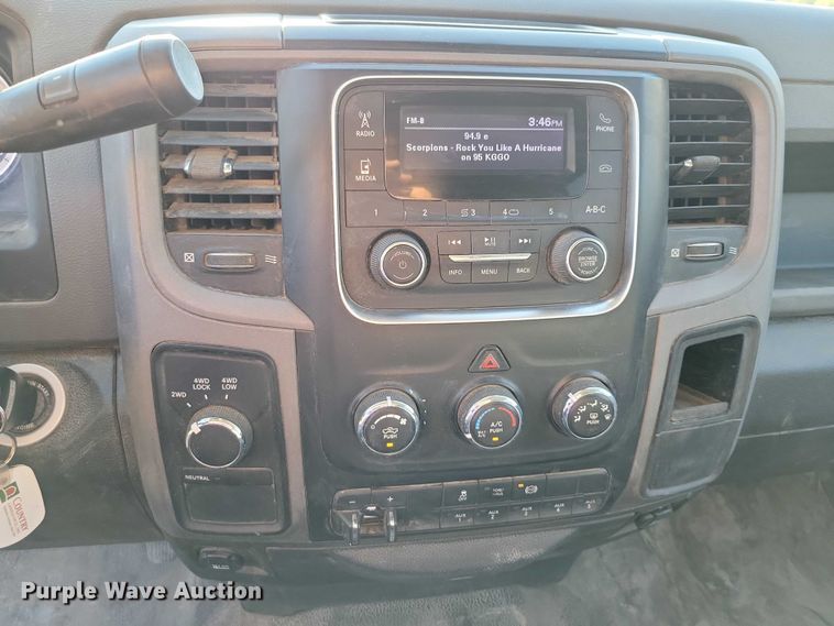 image for item EA2646 2017 RAM 5500 Crew Cab flatbed truck