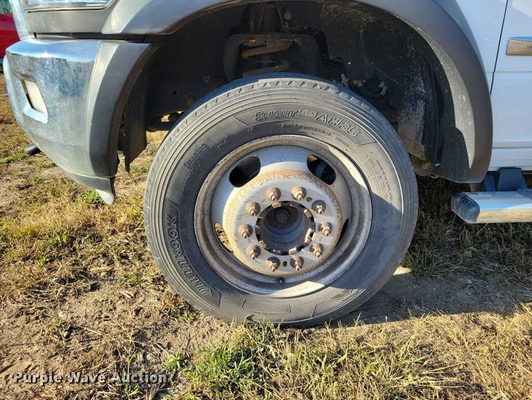 image for item EA2646 2017 RAM 5500 Crew Cab flatbed truck