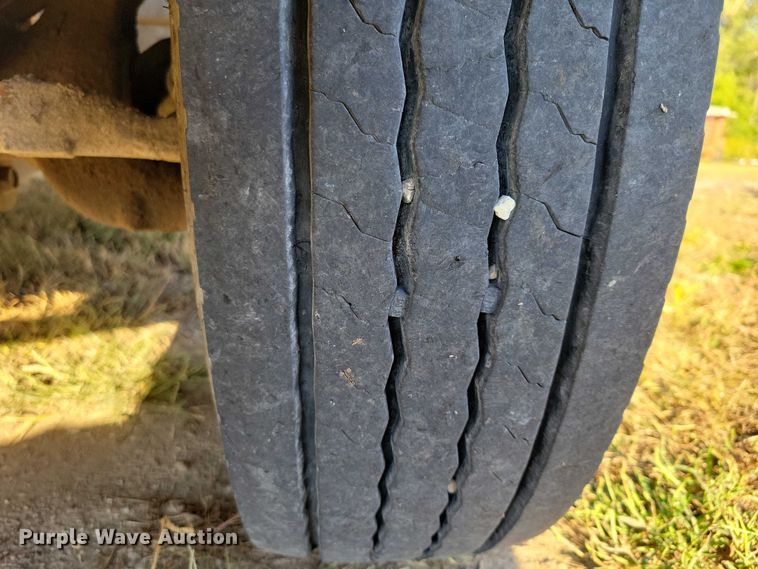 image for item EA2646 2017 RAM 5500 Crew Cab flatbed truck