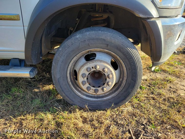 image for item EA2646 2017 RAM 5500 Crew Cab flatbed truck