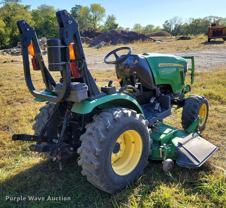 image for item EA2647 2014 John Deere 2025R MFWD tractor