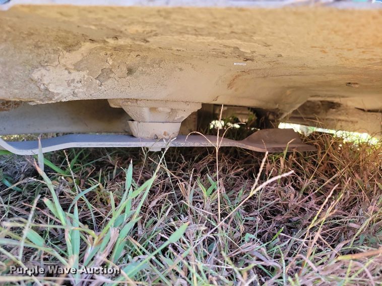 image for item EA2647 2014 John Deere 2025R MFWD tractor