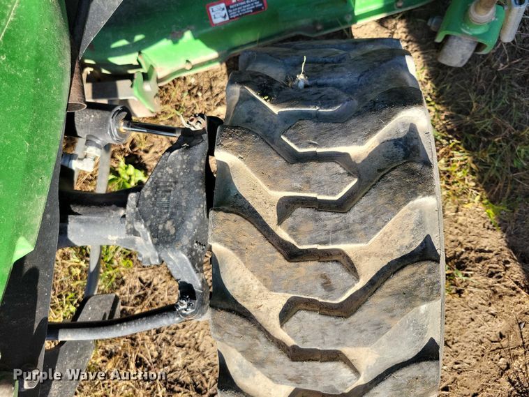 image for item EA2647 2014 John Deere 2025R MFWD tractor