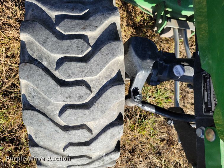 image for item EA2647 2014 John Deere 2025R MFWD tractor