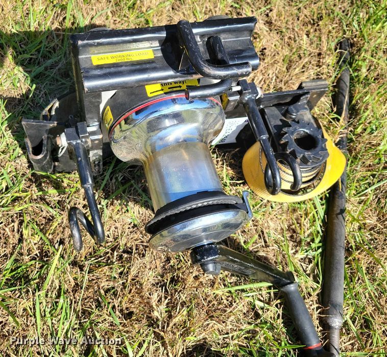 image for item EA2648 Good Rigging Control System arborist rope winch