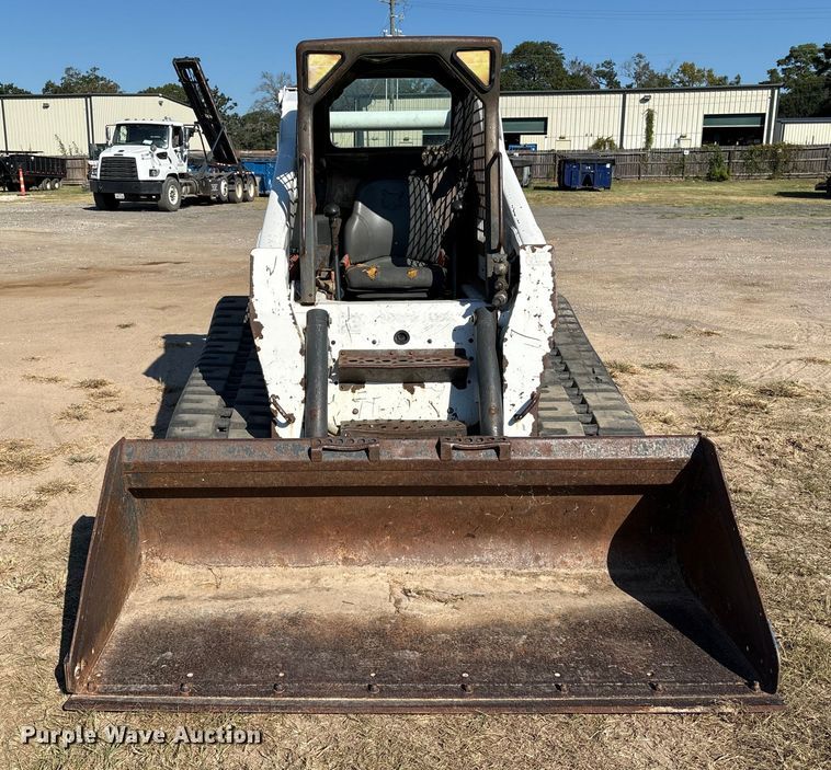 MINI CARGADOR SOBRE ORUGAS 2005 BOBCAT T300