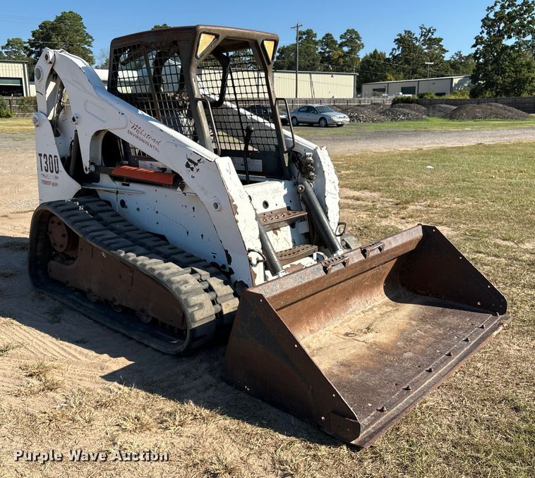 MINI CARGADOR SOBRE ORUGAS 2005 BOBCAT T300