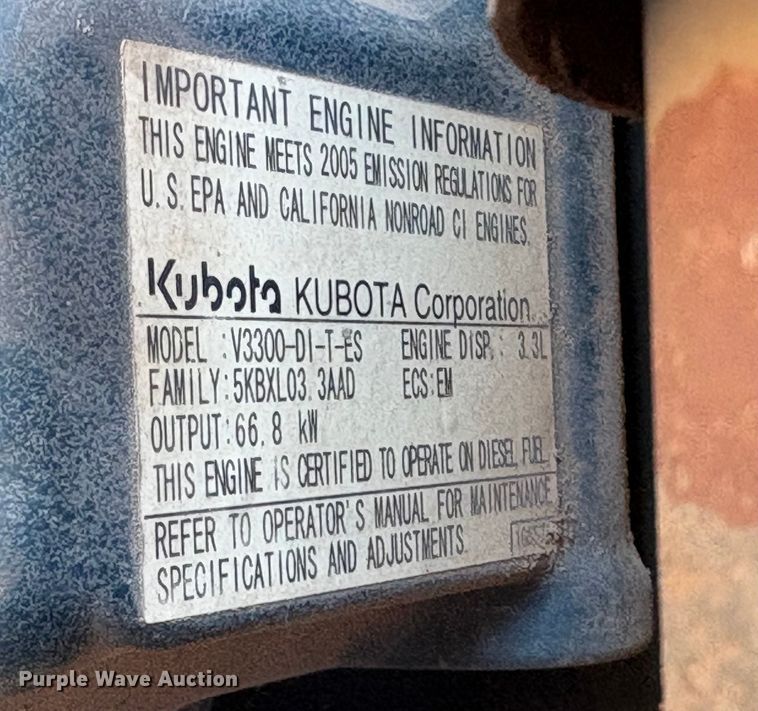 image for item EA6992 2005 Bobcat T300 tracked skid steer loader