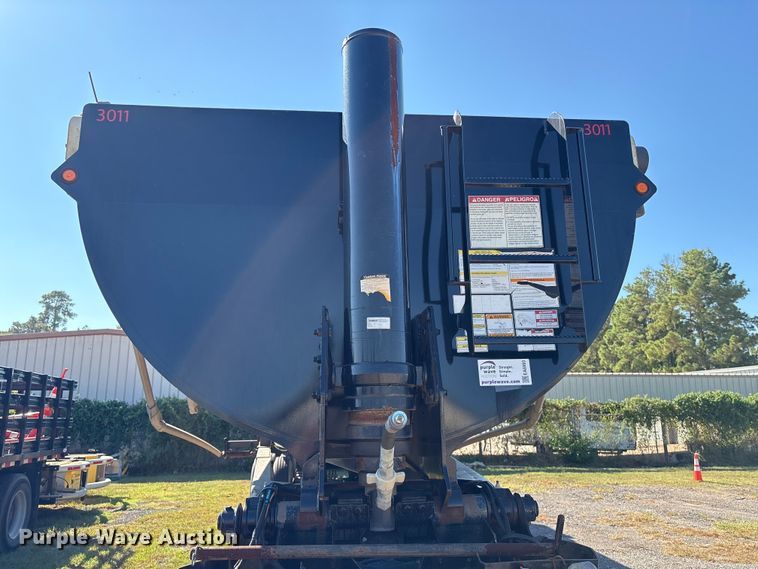 image for item EA6993 2020 Clement Texstar TEXSTAR3226 end dump trailer