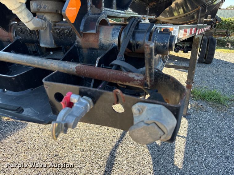 image for item EA6993 2020 Clement Texstar TEXSTAR3226 end dump trailer