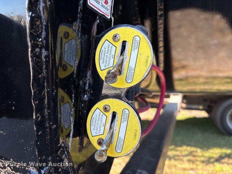 image for item EA6993 2020 Clement Texstar TEXSTAR3226 end dump trailer