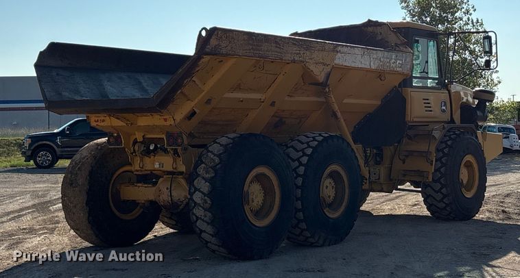 image for item EA7553 2007 John Deere 300D articulated haul truck