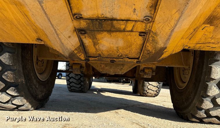 image for item EA7553 2007 John Deere 300D articulated haul truck