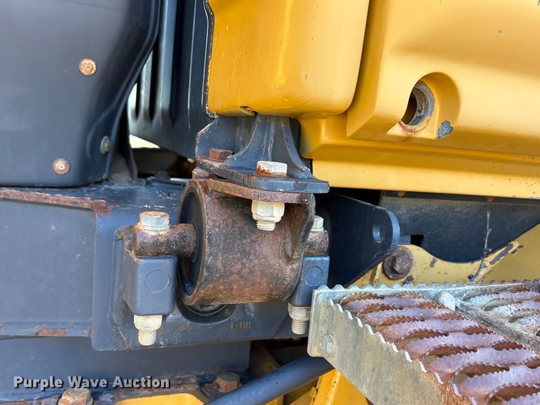 image for item EA7553 2007 John Deere 300D articulated haul truck