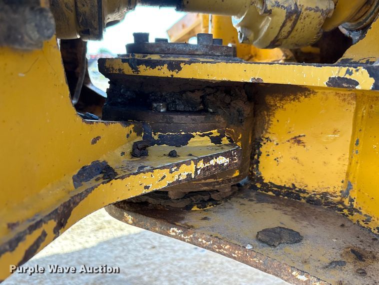 image for item EA7553 2007 John Deere 300D articulated haul truck