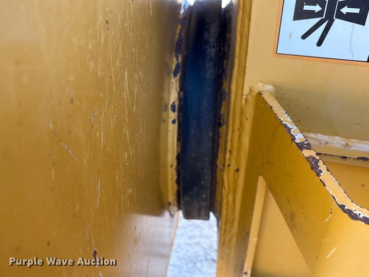 image for item EA7553 2007 John Deere 300D articulated haul truck