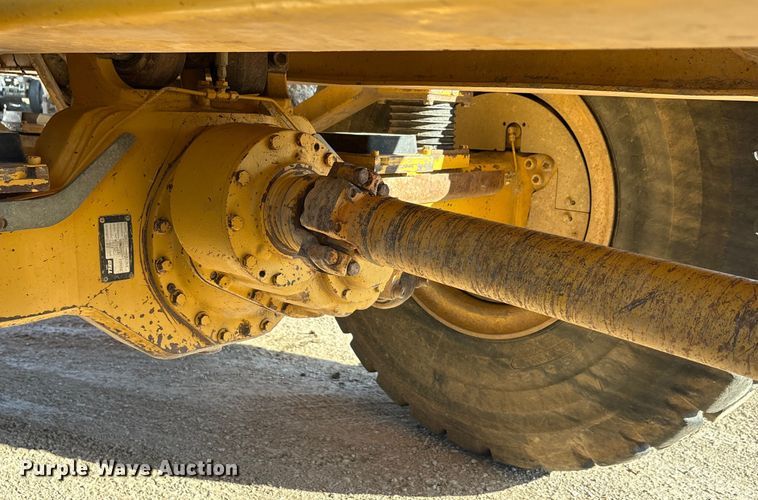 image for item EA7553 2007 John Deere 300D articulated haul truck