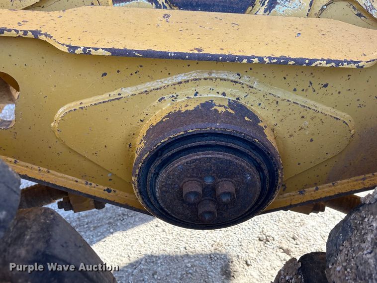 image for item EA7553 2007 John Deere 300D articulated haul truck