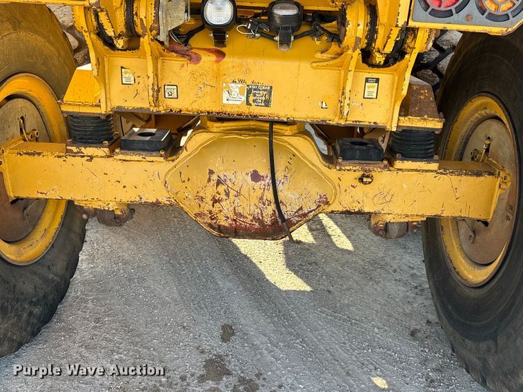 image for item EA7553 2007 John Deere 300D articulated haul truck