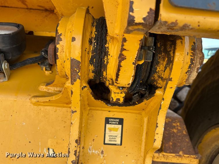 image for item EA7553 2007 John Deere 300D articulated haul truck