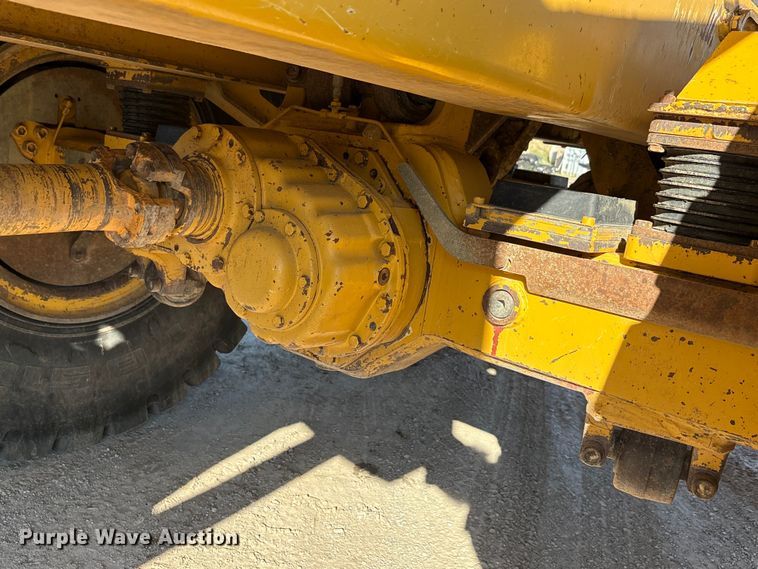 image for item EA7553 2007 John Deere 300D articulated haul truck