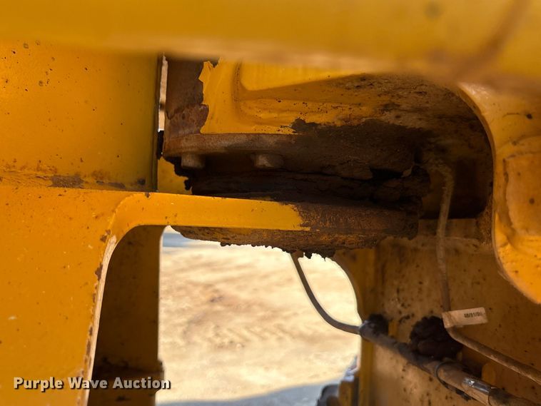 image for item EA7553 2007 John Deere 300D articulated haul truck