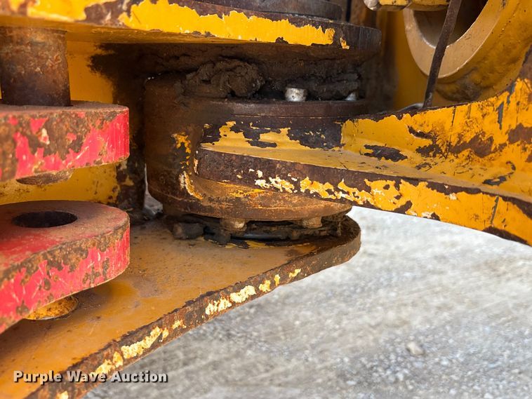 image for item EA7553 2007 John Deere 300D articulated haul truck