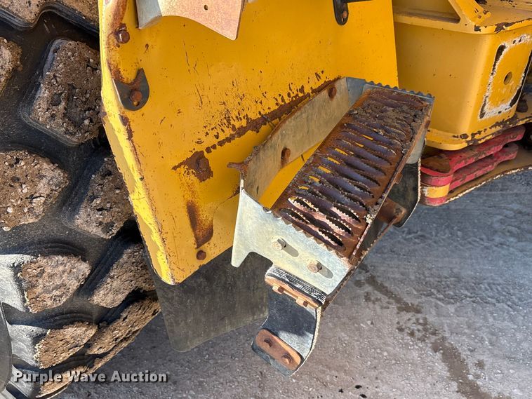 image for item EA7553 2007 John Deere 300D articulated haul truck