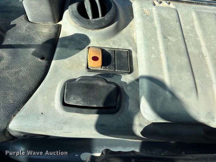 image for item EA7553 2007 John Deere 300D articulated haul truck