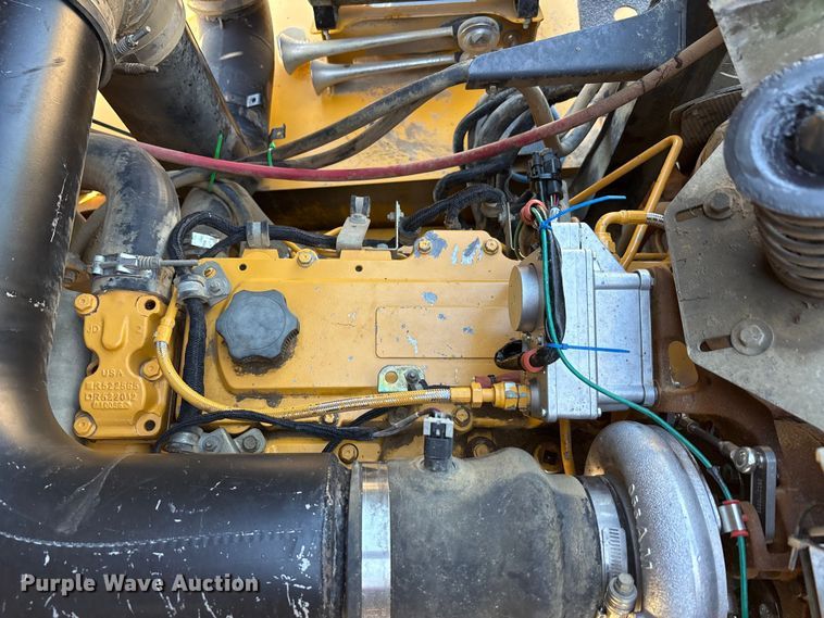 image for item EA7553 2007 John Deere 300D articulated haul truck