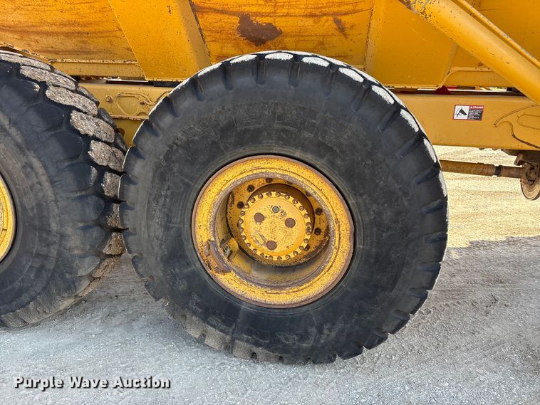 image for item EA7553 2007 John Deere 300D articulated haul truck