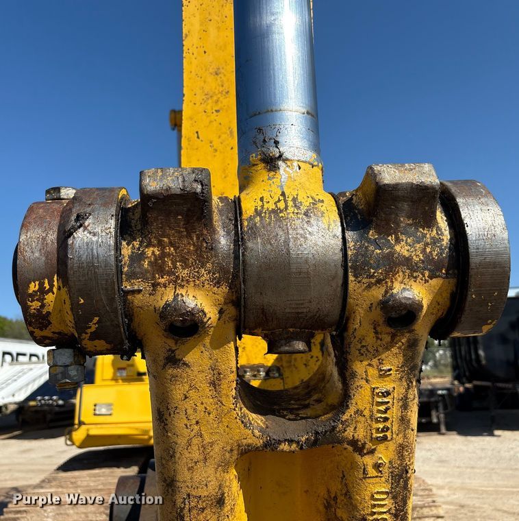 image for item EA7554 2019 Komatsu PC360LCi-11 excavator