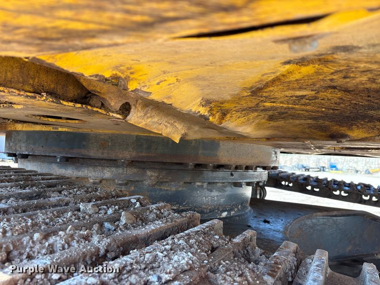 image for item EA7554 2019 Komatsu PC360LCi-11 excavator