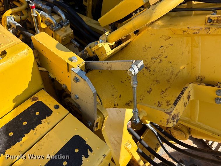 image for item EA7554 2019 Komatsu PC360LCi-11 excavator